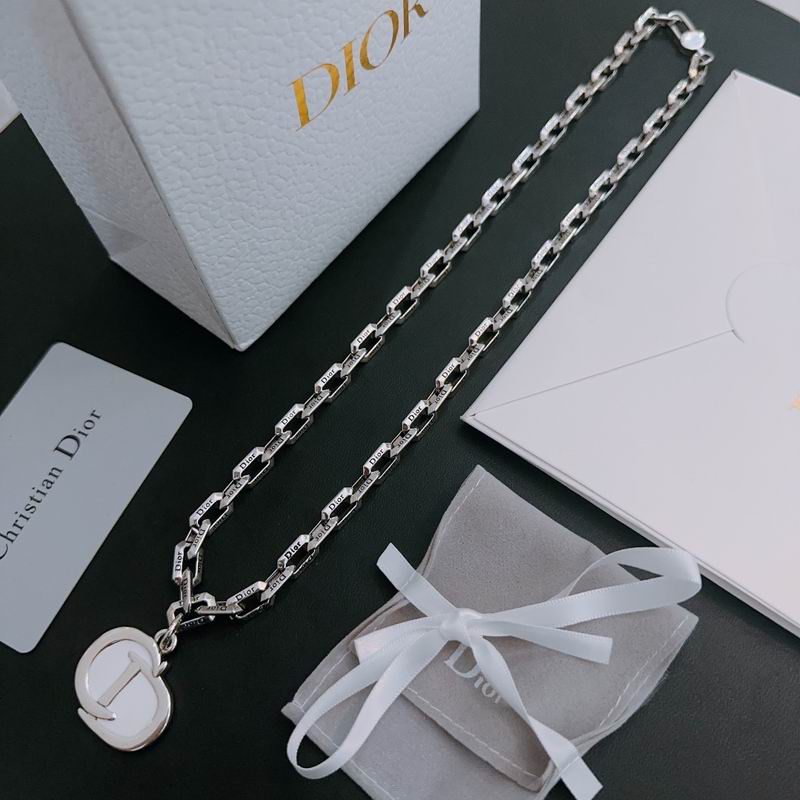 Dior Necklace 05lyr303 (1)